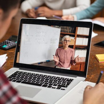 Create a live stream for training or teaching